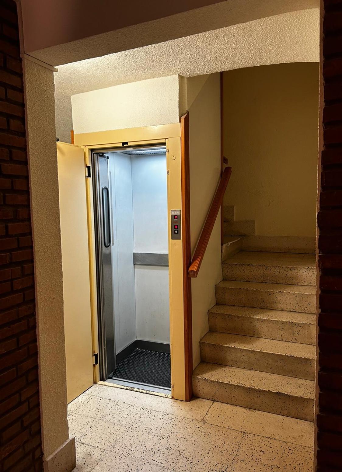 Elizabeth Apartment