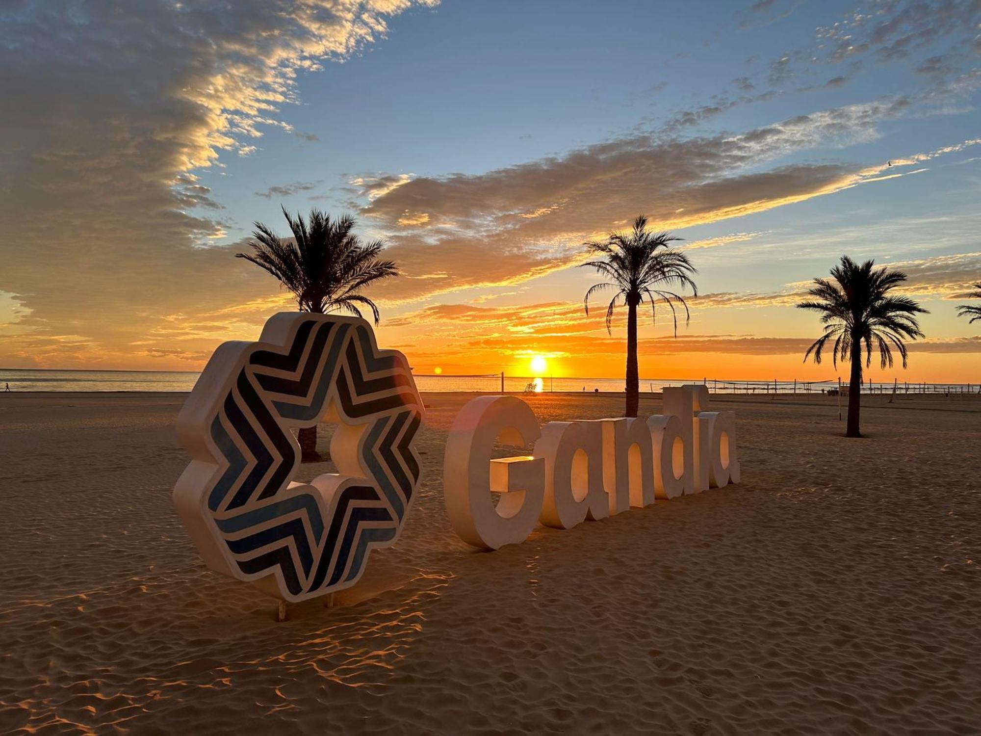 Elizabeth * Gandia